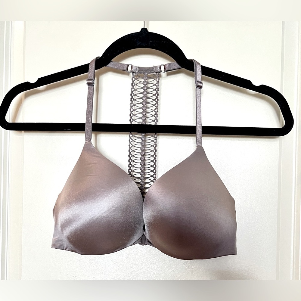 Victoria’s Secret Plum Designed Razor Back Front Closure Clasp-32D-Almost New!